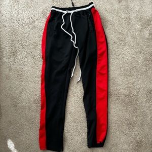 Screenshot brand sweatpants